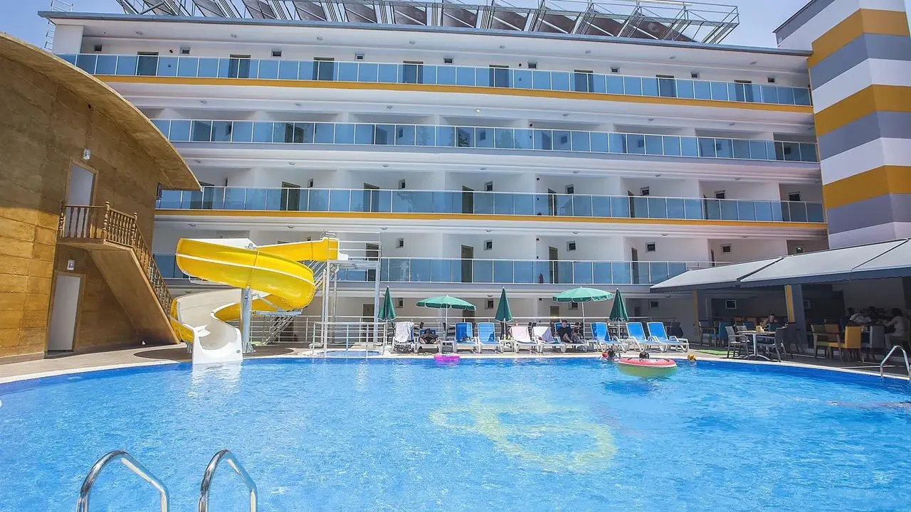 Arsi Enfi City Beach Hotel