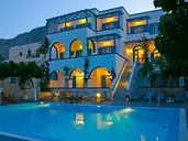 Artemis Santorini