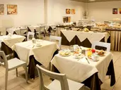Artis Hotel