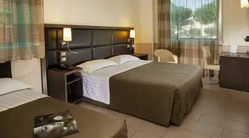 Artis Hotel