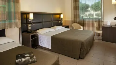 Artis Hotel