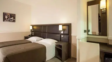 Artis Hotel