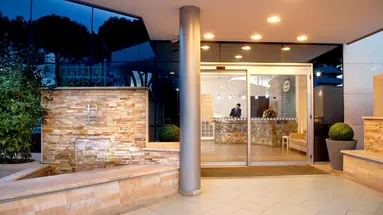 Artis Hotel