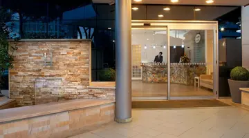 Artis Hotel