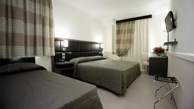 Artis Hotel