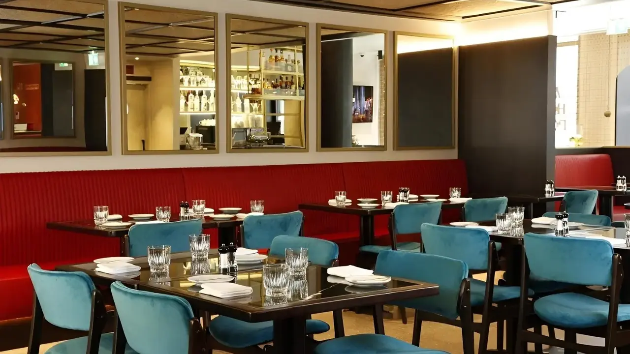 Arts Hotel Porto, Tapestry Collection by Hilton