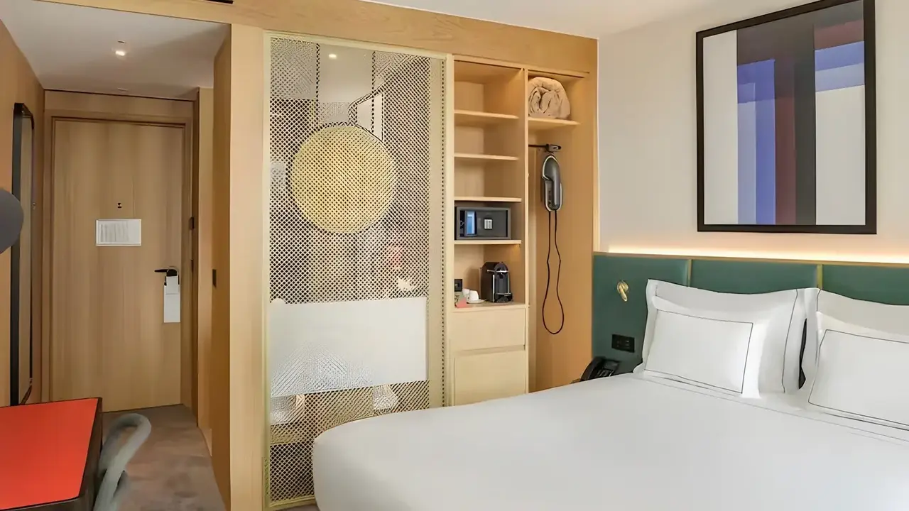 Arts Hotel Porto, Tapestry Collection by Hilton