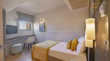 Arum Barut Collection
