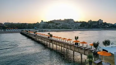 Arum Barut Collection