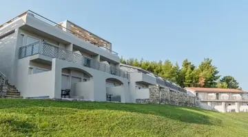 Arya Hotel