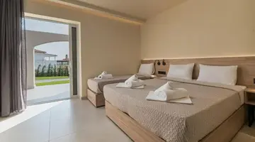 Arya Hotel