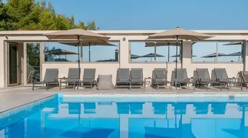 Arya Hotel