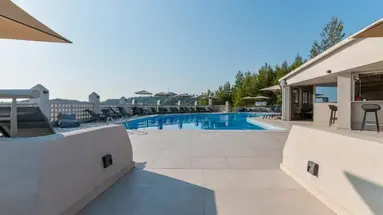 Arya Hotel