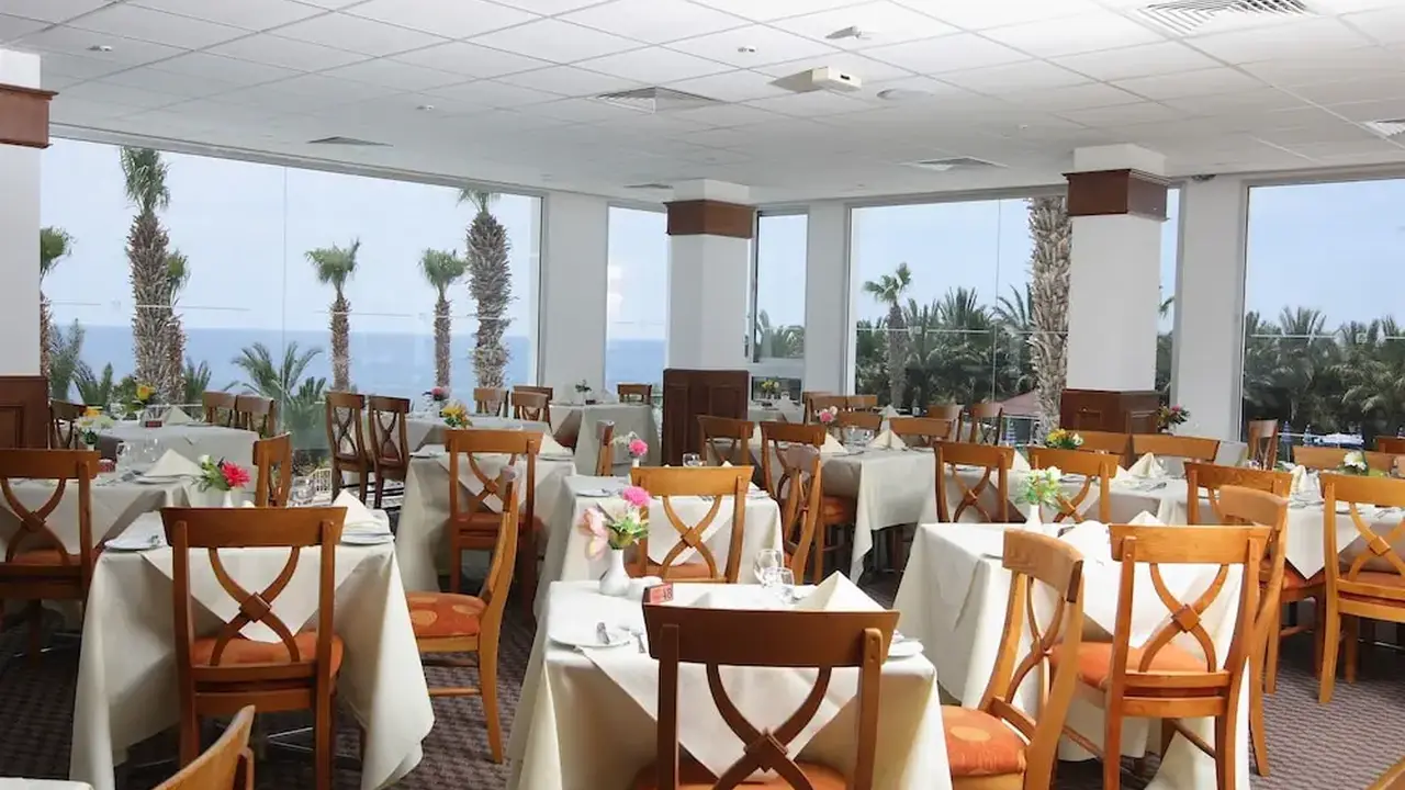 Ascos Coral Beach Hotel