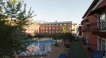 Asdem Park Hotel