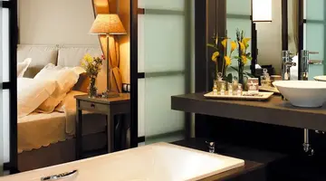 Asia Gardens Hotel and Thai Spa, a Royal Hideaway Hotel