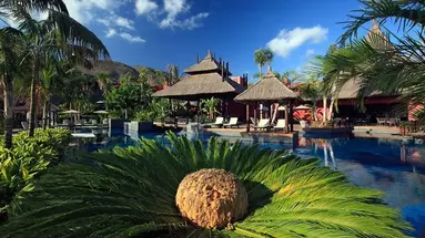 Asia Gardens Hotel and Thai Spa, a Royal Hideaway Hotel