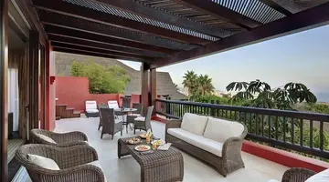 Asia Gardens Hotel and Thai Spa, a Royal Hideaway Hotel