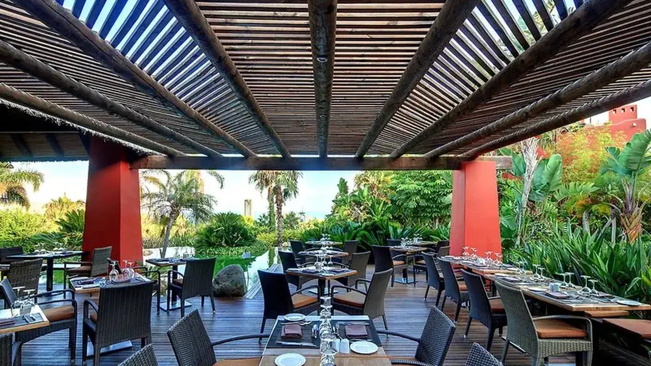 Asia Gardens Hotel and Thai Spa, a Royal Hideaway Hotel