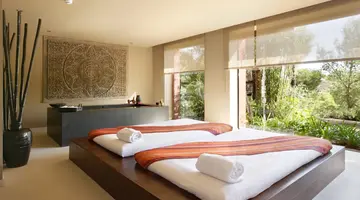 Asia Gardens Hotel and Thai Spa, a Royal Hideaway Hotel