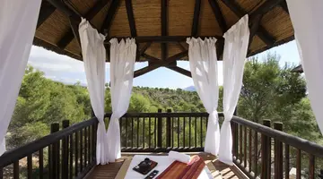 Asia Gardens Hotel & Thai Spa, a Royal Hideaway Hotel