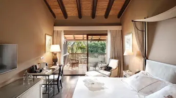 Asia Gardens Hotel & Thai Spa, a Royal Hideaway Hotel