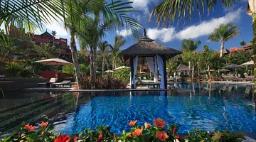 Asia Gardens Hotel & Thai Spa