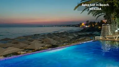 ASKA JUST IN BEACH
