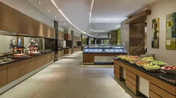 ASKA LARA DELUXE RESORT