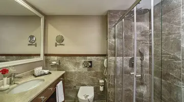 ASKA LARA DELUXE RESORT