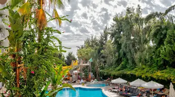 Asrin Beach Hotel