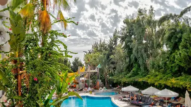 Asrin Beach Hotel