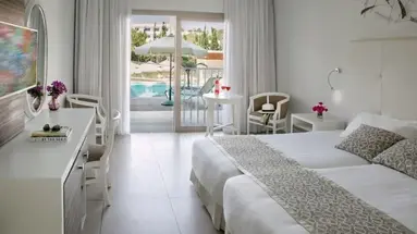 Asterias Beach Hotel
