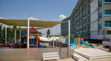 Asterias Beach Hotel