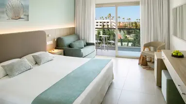 Asterias Beach Hotel