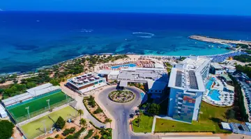 Asterias Beach Hotel