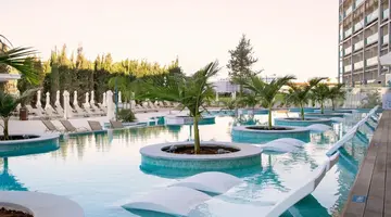 Asterias Beach Hotel