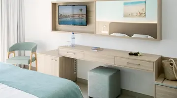 Asterias Beach Hotel