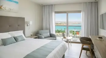 Asterias Beach Hotel