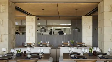 ASTERION SUITES & SPA
