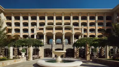 Astor Garden Hotel