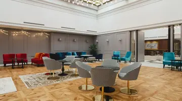 Astor Garden Hotel