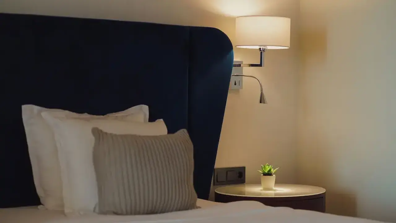 Astor Garden Hotel