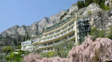 Astor Hotel