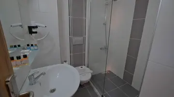ASTORIA LIFE HOTEL