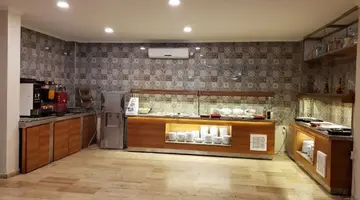 ASTORIA LIFE HOTEL