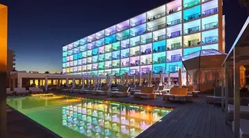 Astoria Playa Hotel