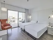 Astoria Playa Hotel
