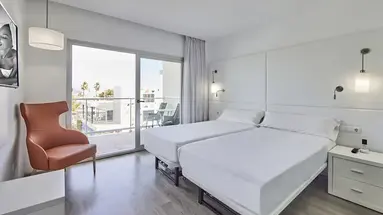 Astoria Playa Hotel