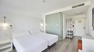 Astoria Playa Hotel